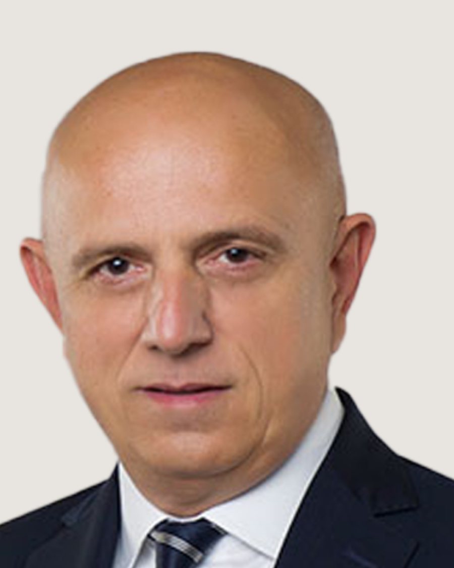 Advokat Miroslav Bojić u svojoj kancelariji
